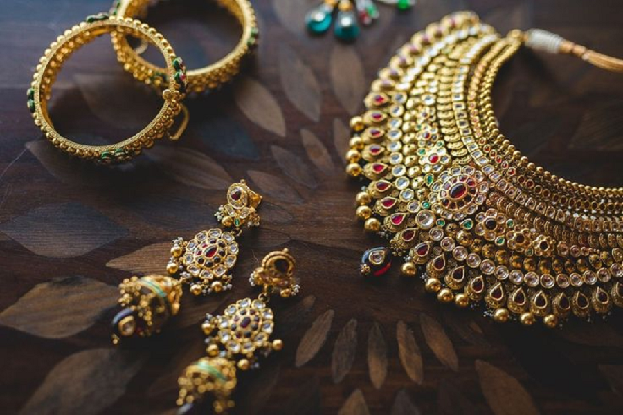 Excellence Lies In The Details Of Indian Traditional Jewelry